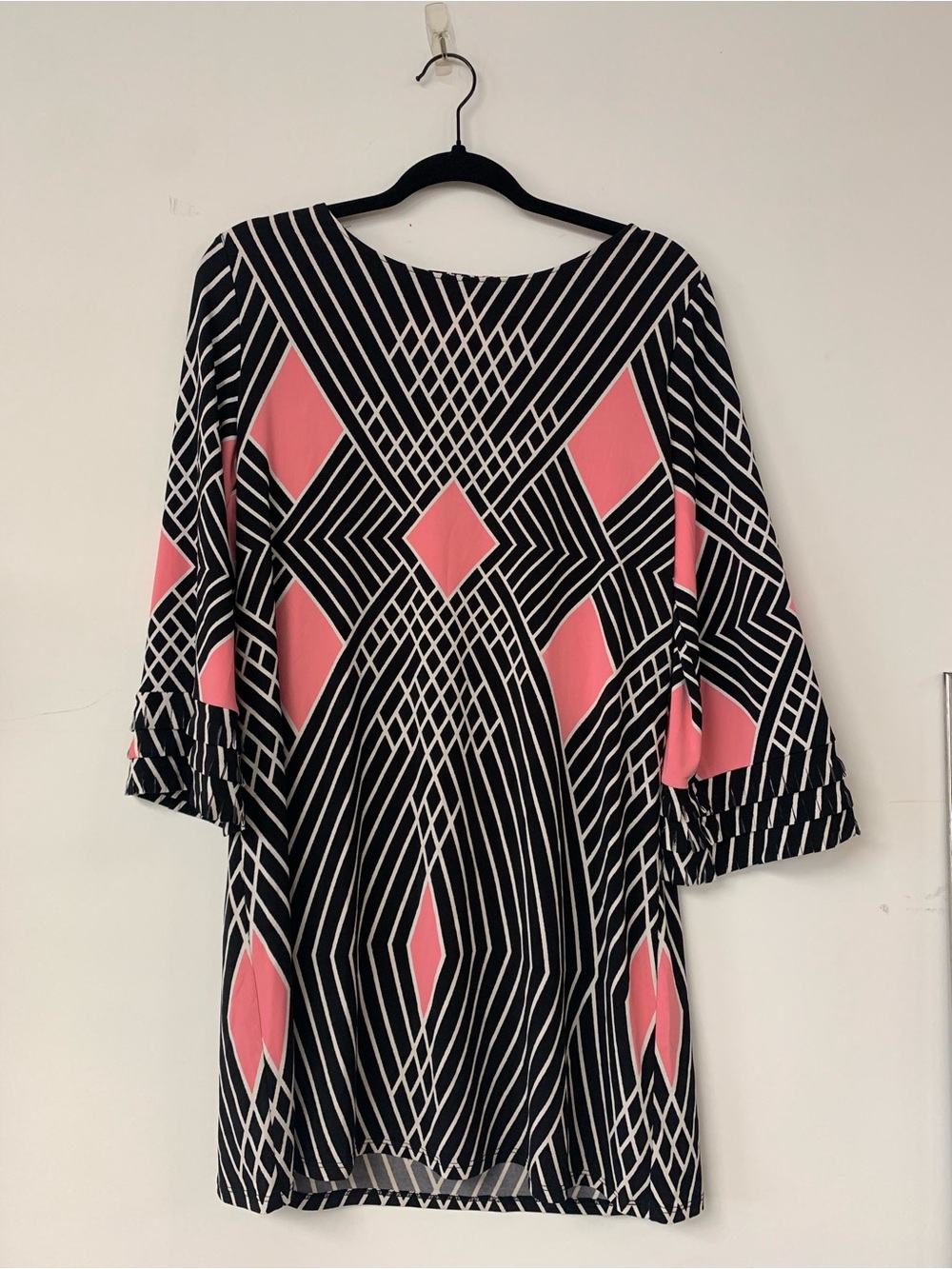 ALFANI Graphic Pink & Black Geometric Shift Dress